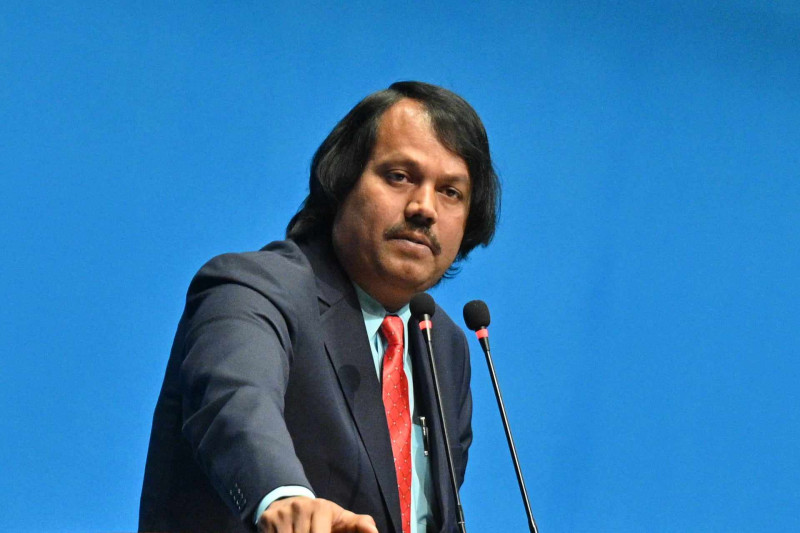 निजीक्षेत्र र उदारवादलाई निषेध गरेर देश समृद्ध हुँदैनः सीके राउत